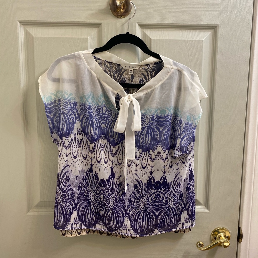 Cabi toe front crop blouse